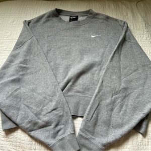 Nike wide arm sweatshirt
